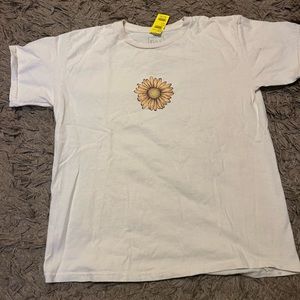 Tilly’s graphic tee